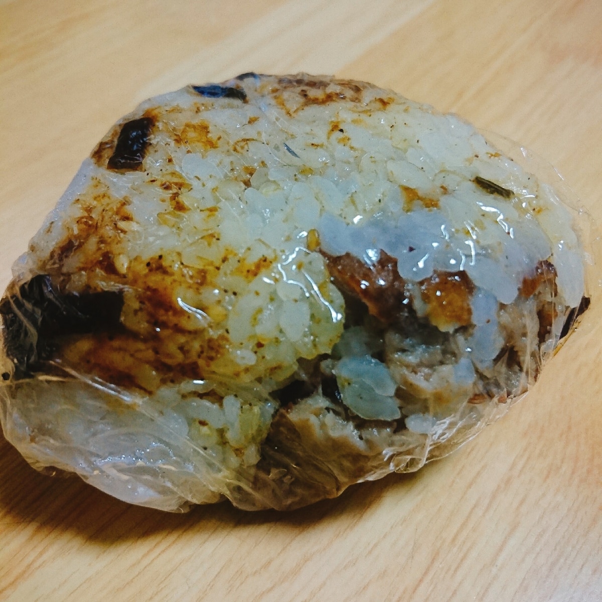 マルシンハンバーグ入りおかか昆布おにぎり レシピ 作り方 By やっすん 楽天レシピ マルシンハンバーグ入りおかか昆布おにぎり レシピ 作り方 By やっすん 楽天レシピ